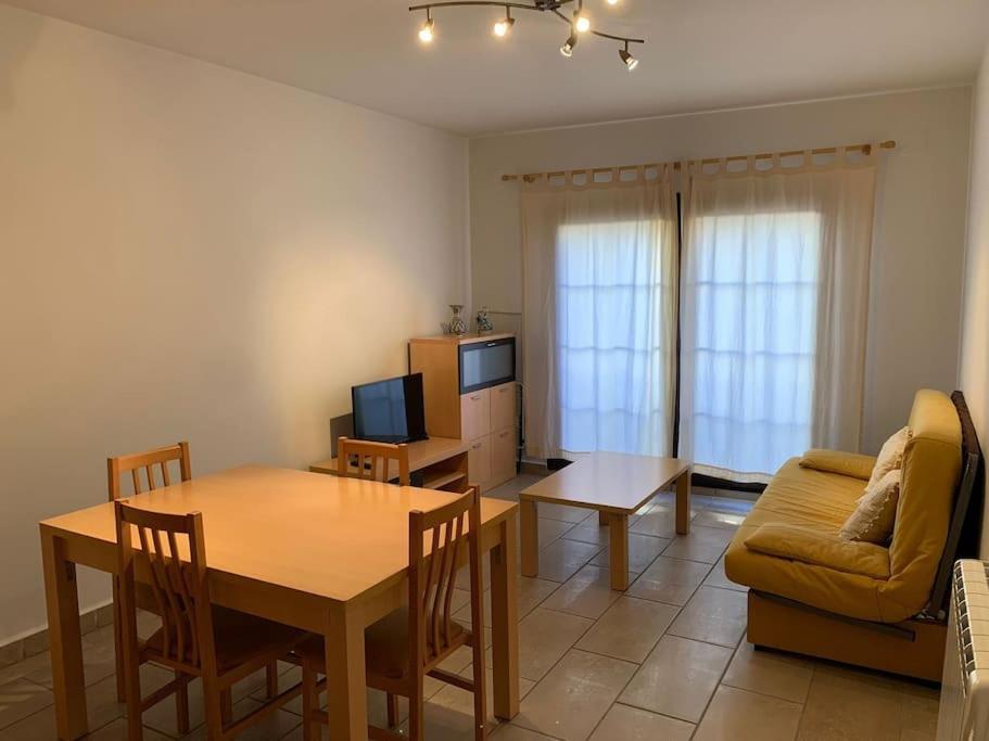 Apartamento Камарена-де-ла-Сьерра Экстерьер фото